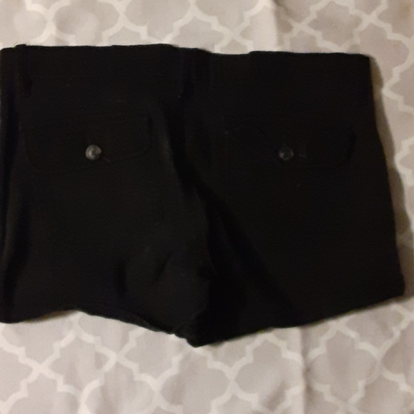Black jean shorts - Picture 2 of 2